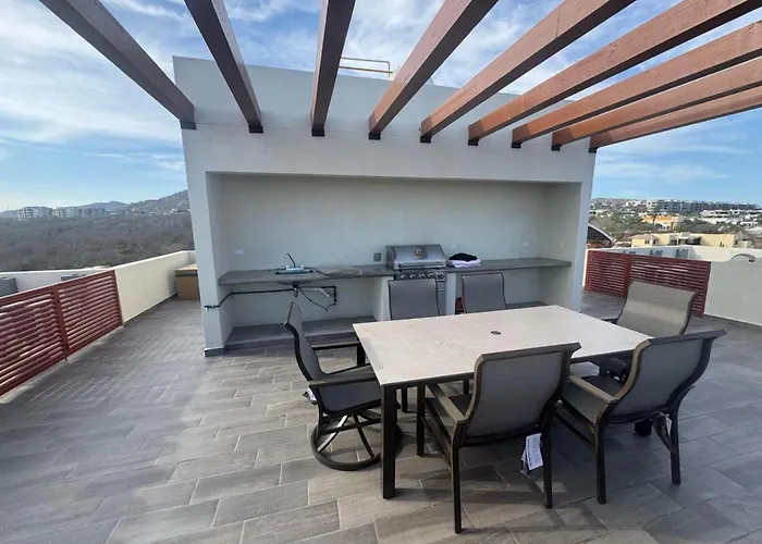 2 6 Bedroom With Pool, Rooftop Jacuzzi And View *